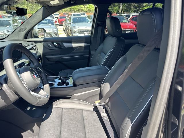 Buick Enclave Vehicle Full-screen Gallery Image 11