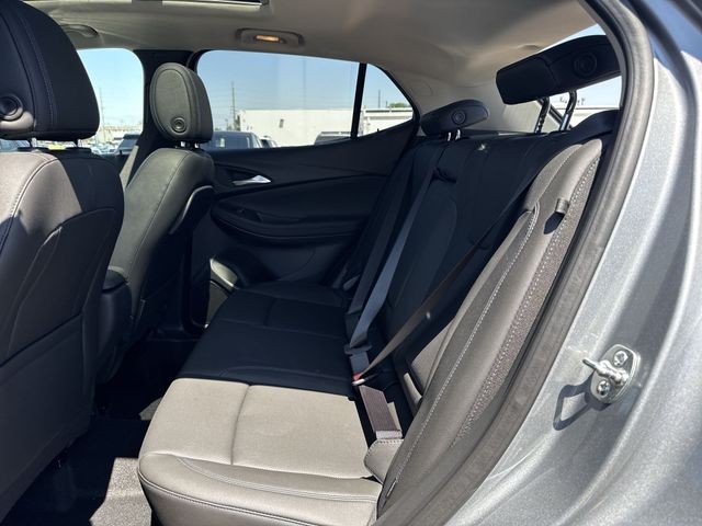Buick Encore GX Vehicle Full-screen Gallery Image 22