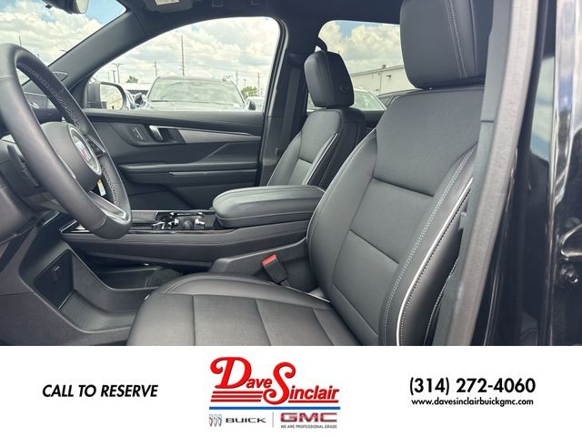 Buick Enclave Vehicle Full-screen Gallery Image 11