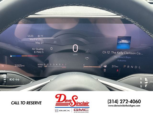 Buick Enclave Vehicle Full-screen Gallery Image 15