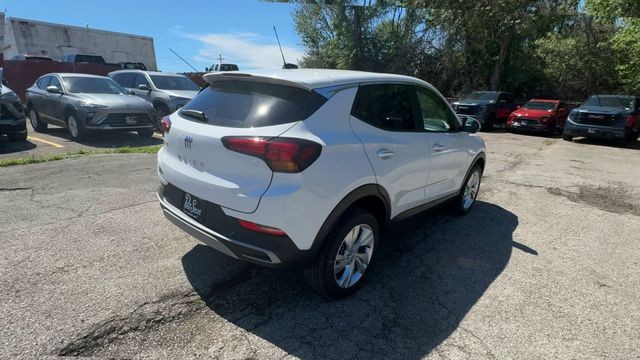 Buick Encore GX Vehicle Full-screen Gallery Image 08