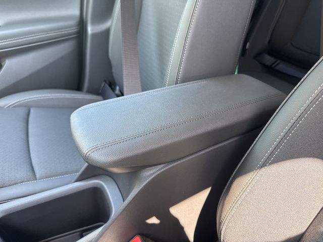 Buick Encore GX Vehicle Full-screen Gallery Image 20