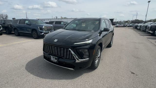 Buick Enclave Vehicle Full-screen Gallery Image 03