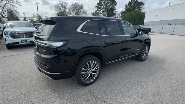 Buick Enclave Vehicle Full-screen Gallery Image 08