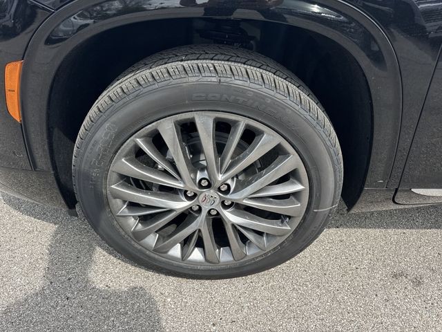 Buick Enclave Vehicle Full-screen Gallery Image 10