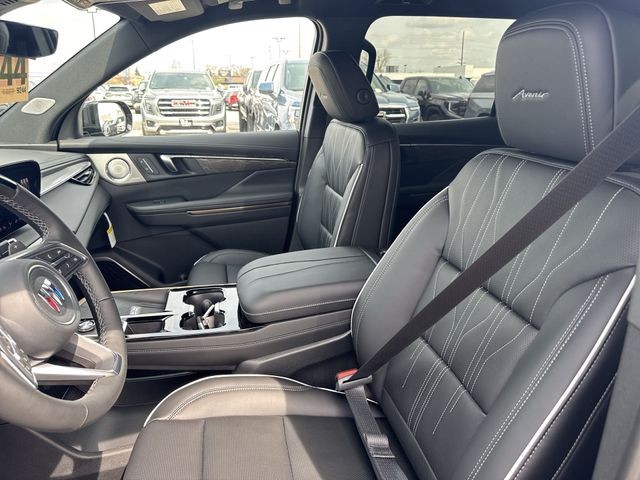 Buick Enclave Vehicle Full-screen Gallery Image 11