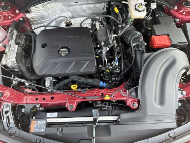 Buick Encore GX Vehicle Full-screen Gallery Image 24