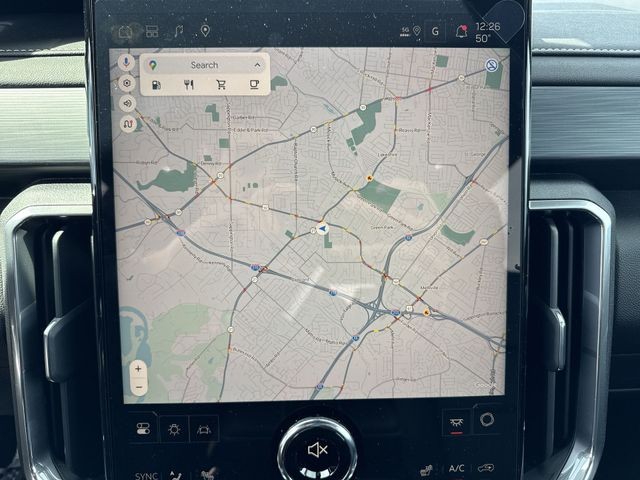 GMC Acadia Vehicle Full-screen Gallery Image 18