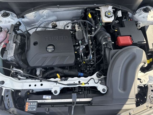 Buick Encore GX Vehicle Full-screen Gallery Image 24