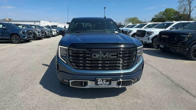 GMC Sierra 1500 Vehicle Full-screen Gallery Image 03