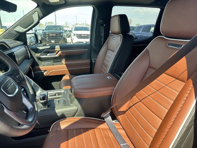 GMC Sierra 1500 Vehicle Full-screen Gallery Image 11