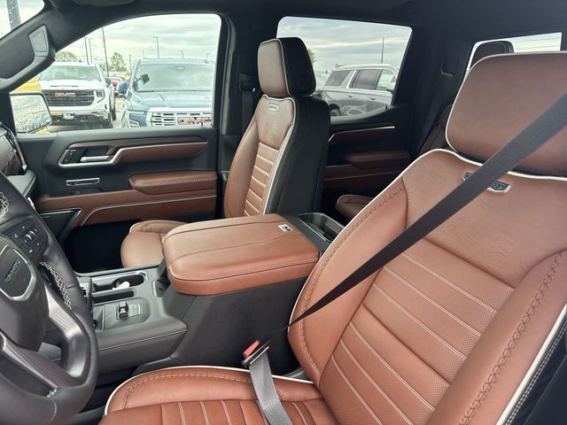 GMC Sierra 1500 Vehicle Full-screen Gallery Image 11