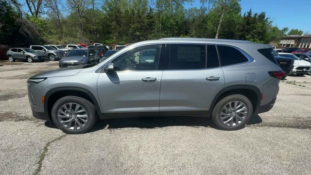 Buick Enclave Vehicle Full-screen Gallery Image 05