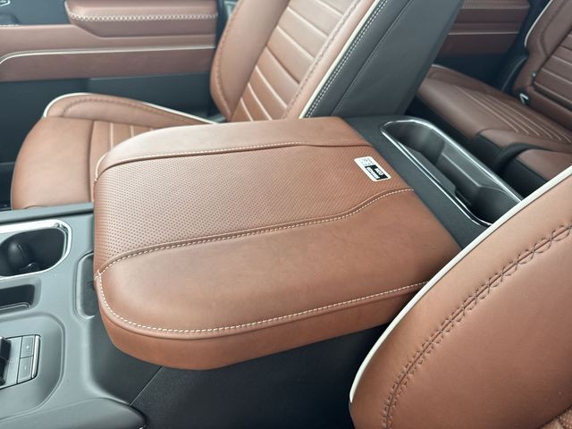 GMC Sierra 1500 Vehicle Full-screen Gallery Image 21