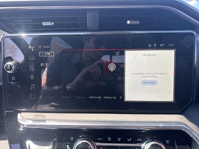 GMC Sierra 1500 Vehicle Full-screen Gallery Image 16