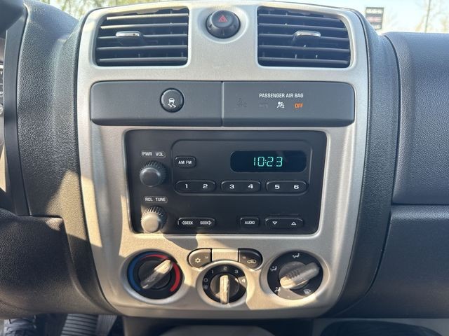 Chevrolet Colorado Vehicle Full-screen Gallery Image 17