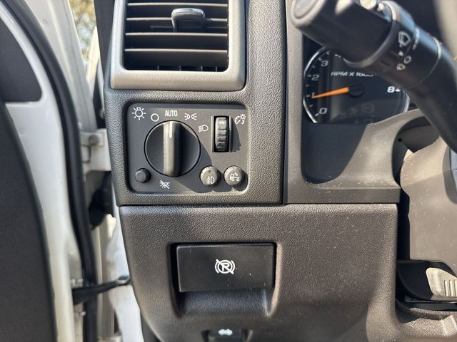 Chevrolet Colorado Vehicle Full-screen Gallery Image 19