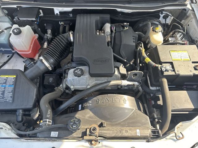 Chevrolet Colorado Vehicle Full-screen Gallery Image 27