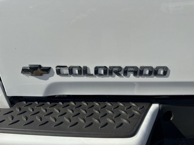 Chevrolet Colorado Vehicle Full-screen Gallery Image 28