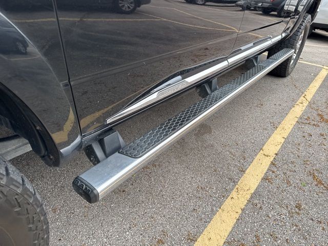 Ram 2500 Vehicle Full-screen Gallery Image 13