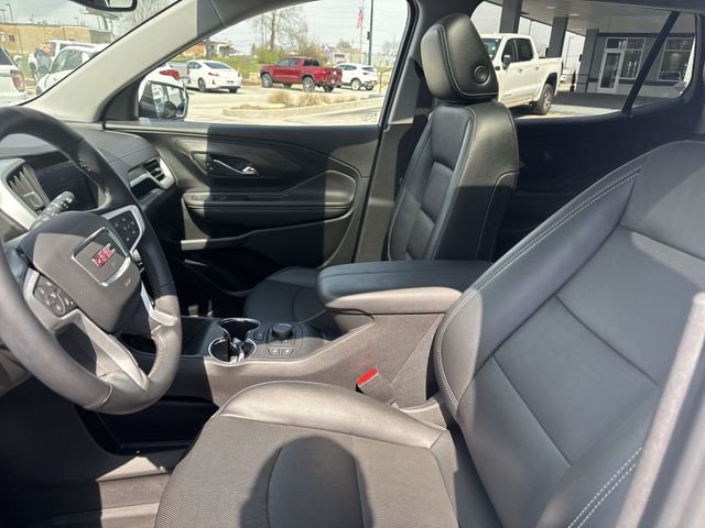 GMC Terrain Vehicle Full-screen Gallery Image 23