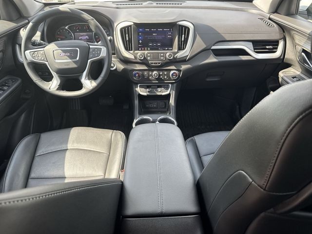 GMC Terrain Vehicle Full-screen Gallery Image 24