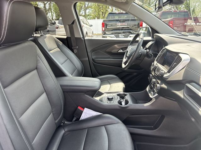 GMC Terrain Vehicle Full-screen Gallery Image 31