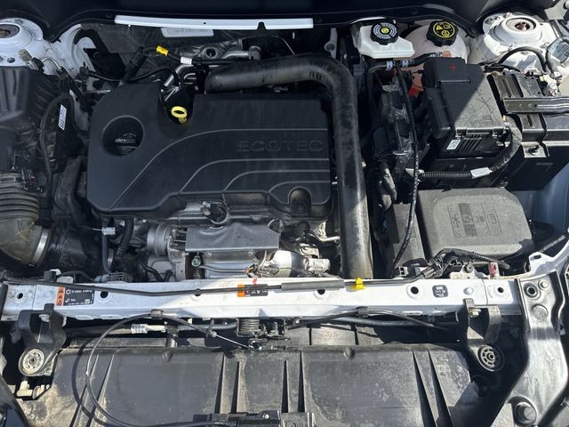 GMC Terrain Vehicle Full-screen Gallery Image 33