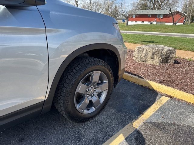 Honda Ridgeline Vehicle Full-screen Gallery Image 07