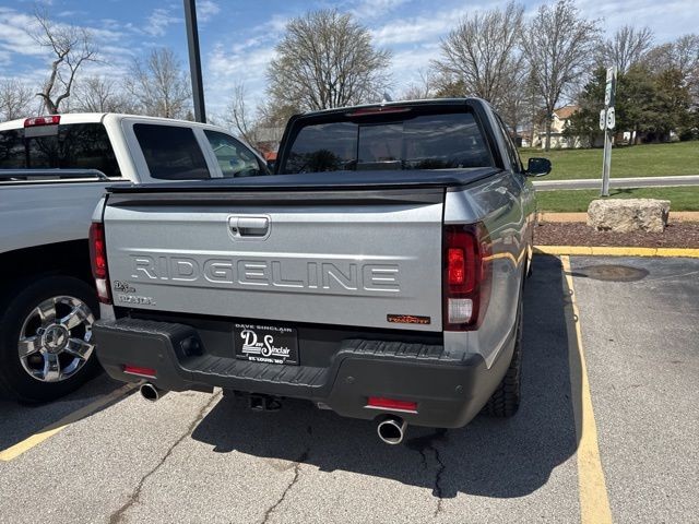 Honda Ridgeline Vehicle Full-screen Gallery Image 11