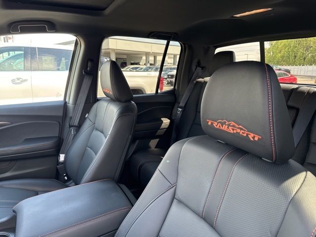 Honda Ridgeline Vehicle Full-screen Gallery Image 19