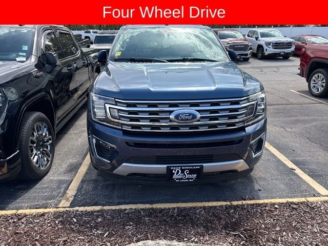 Ford Expedition Vehicle Full-screen Gallery Image 03