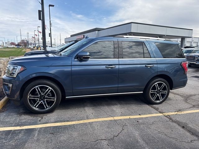 Ford Expedition Vehicle Full-screen Gallery Image 07