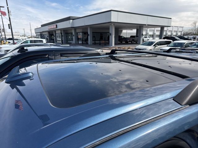 Ford Expedition Vehicle Full-screen Gallery Image 14