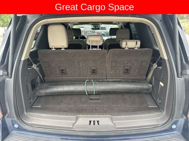 Ford Expedition Vehicle Full-screen Gallery Image 30