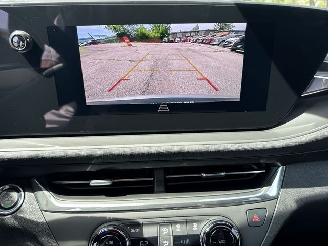 Buick Envista Vehicle Full-screen Gallery Image 17