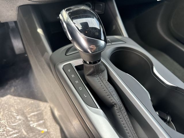 Buick Envista Vehicle Full-screen Gallery Image 19