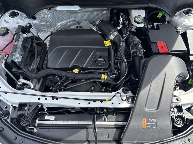 Buick Envista Vehicle Full-screen Gallery Image 24