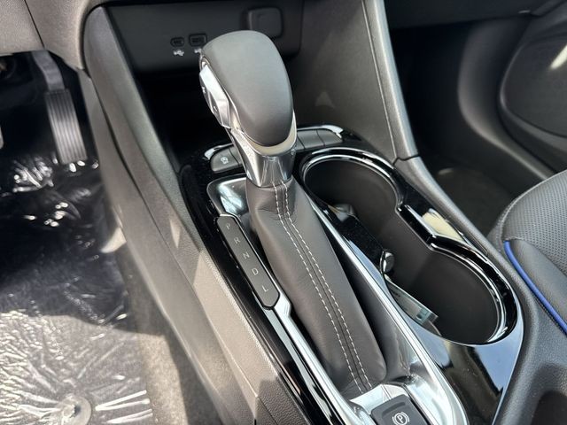 Buick Encore GX Vehicle Full-screen Gallery Image 18