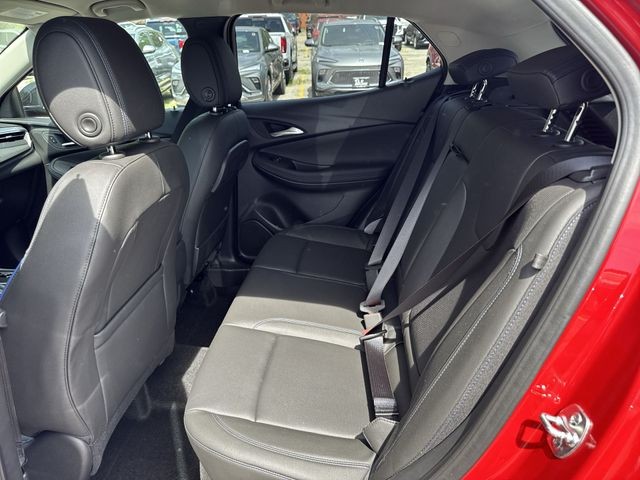 Buick Encore GX Vehicle Full-screen Gallery Image 20