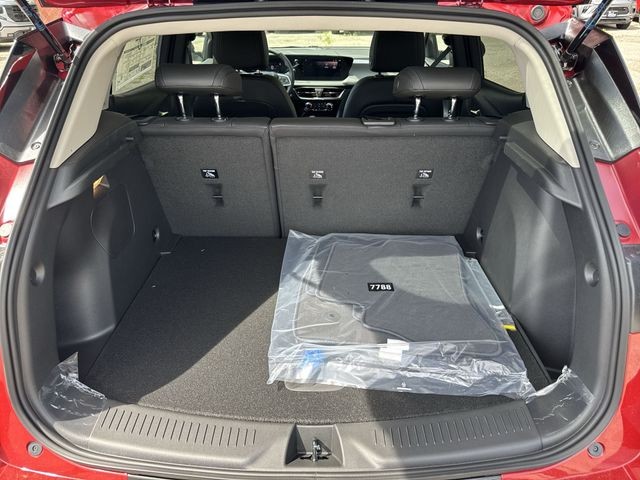 Buick Encore GX Vehicle Full-screen Gallery Image 21