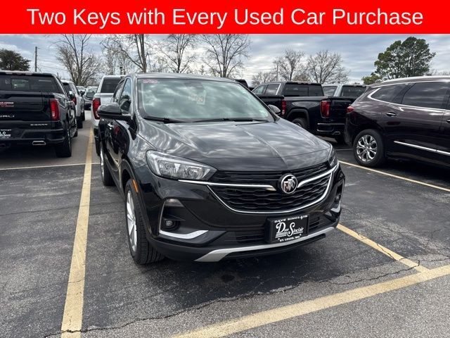 Buick Encore GX Vehicle Full-screen Gallery Image 02