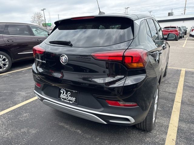 Buick Encore GX Vehicle Full-screen Gallery Image 06