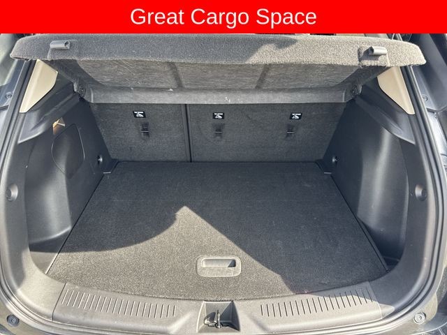 Buick Encore GX Vehicle Full-screen Gallery Image 24