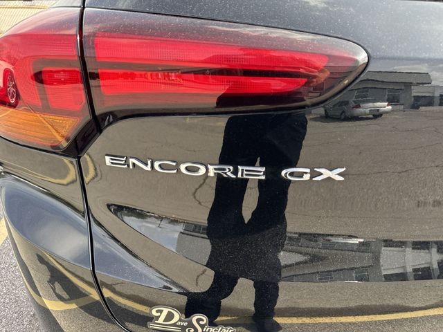 Buick Encore GX Vehicle Full-screen Gallery Image 29
