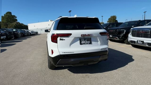 GMC Terrain Vehicle Full-screen Gallery Image 07