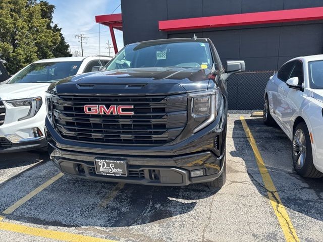 GMC Sierra 1500 Vehicle Full-screen Gallery Image 03