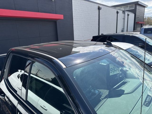 GMC Sierra 1500 Vehicle Full-screen Gallery Image 13