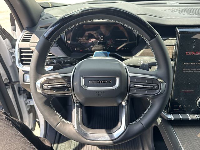 2026 GMC Acadia Denali - Photo 13
