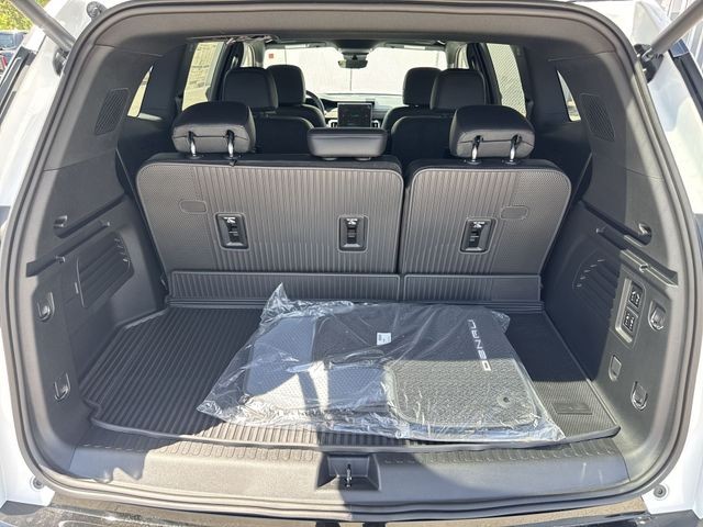 2026 GMC Acadia Denali - Photo 24